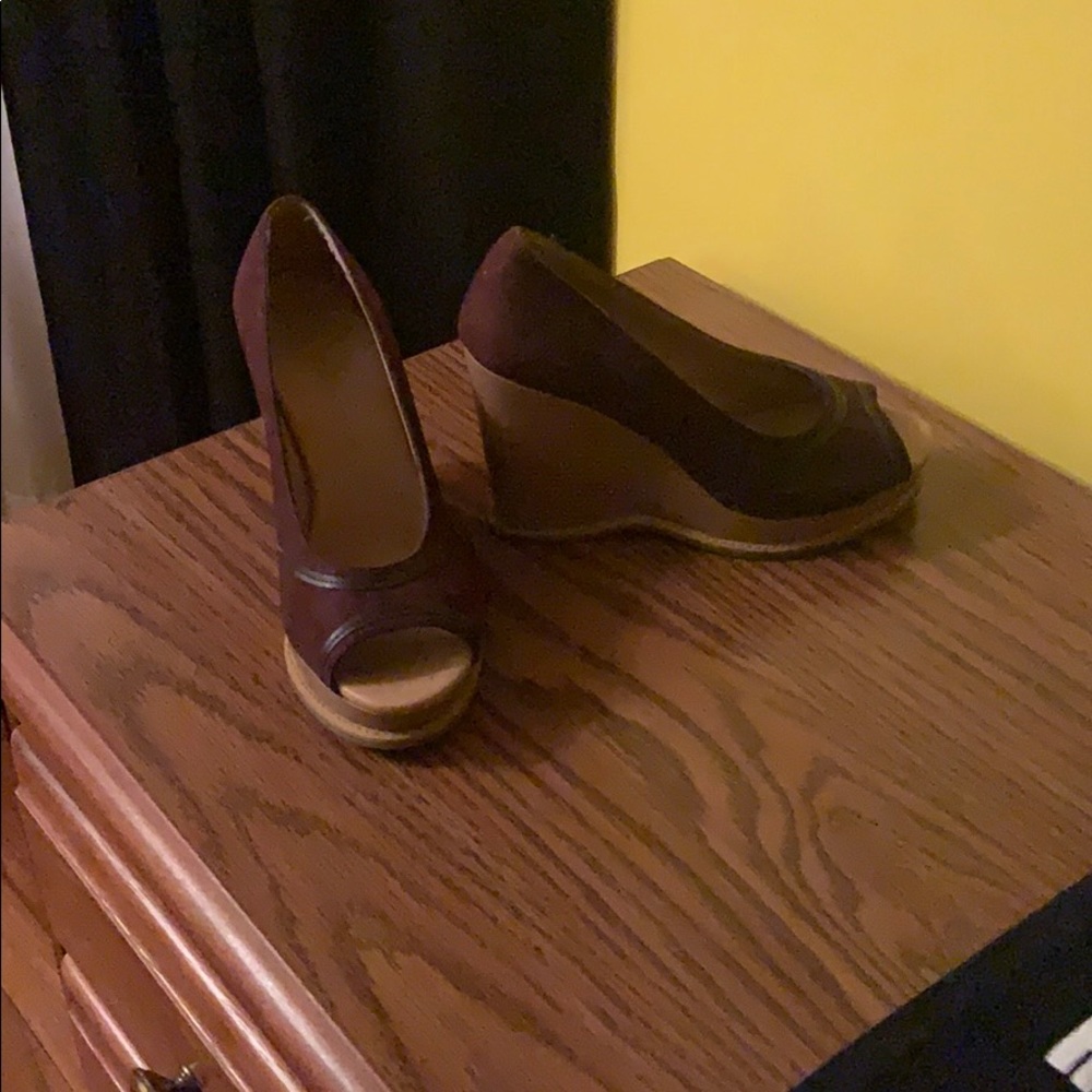 Apostrophe wedges. - Picture 2 of 5